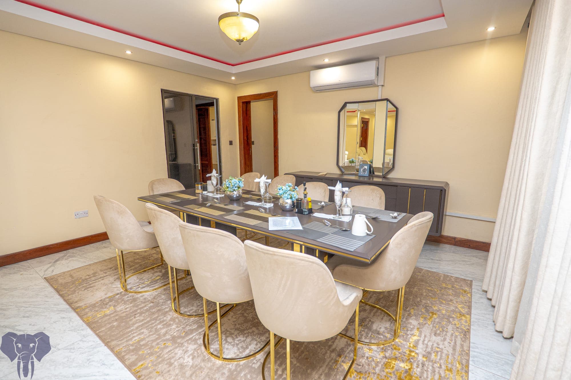 Elephant Executive Lodges 5