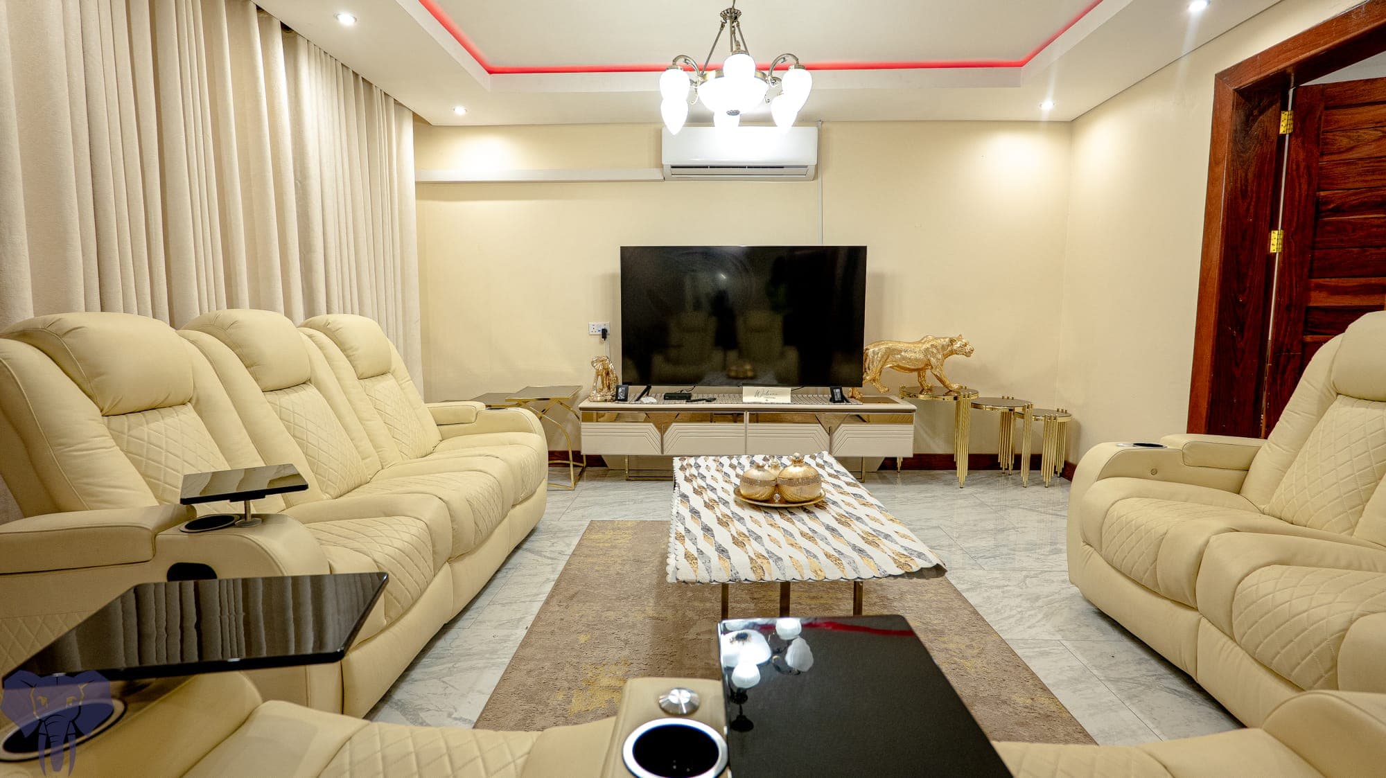 Elephant Executive Lodges 7